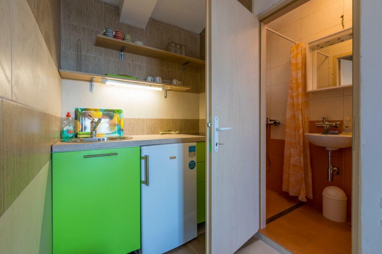 Apartmani Milan ซริกเวนิซา ภายนอก รูปภาพ
